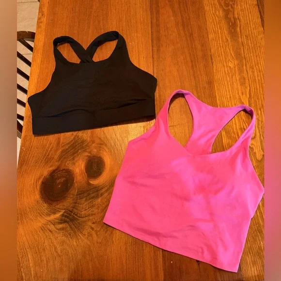 SET OF 2 FABLETICS BRA workout tank size large perfect condition smoke pet free - Picture 1 of 2